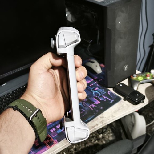 Gamesir controller for mobile phones like new
