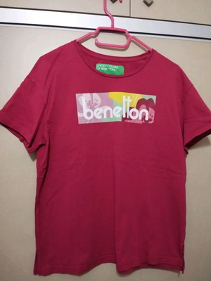 Benetton T-shirt like new, relaxed fit, size M