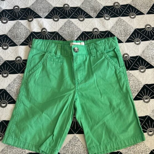 Sfera green bermuda shorts like new, size 134 cm, age 9