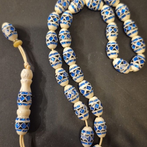 Komboloi new, bone, ebony and blue acrylic beads, 29 beads