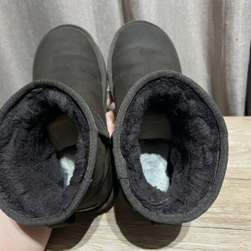 Ugg Classic Mini Boots used, waterproof leather, size 38 brown