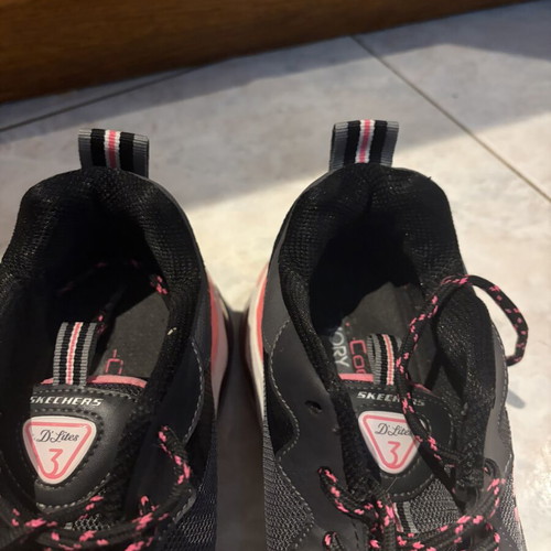 Skechers women's athletic shoes like new, size 40, black and pink