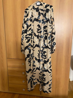Achilleas Accessories long floral kimono new, beige and pink