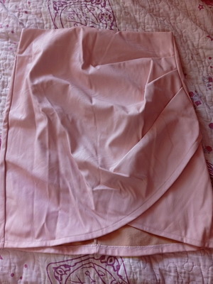 Leather skirt new, pink, size M 38 10