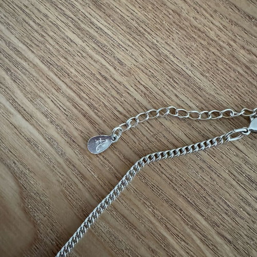 Necklace with rhinestones in gray and silver, like new