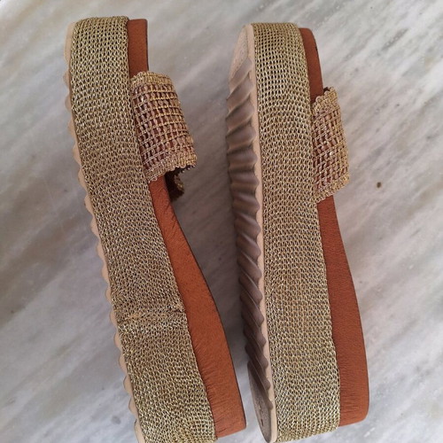 Dolce flat platform leather sandals like new, size 41