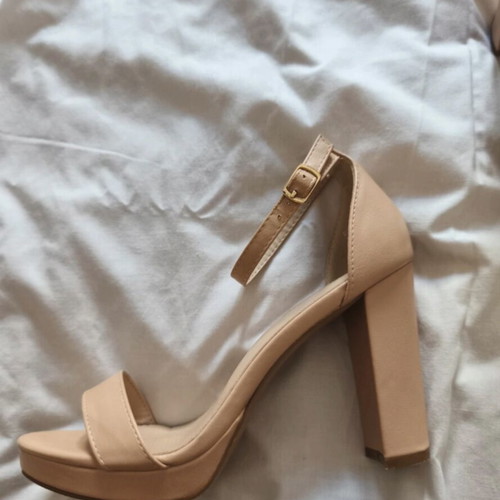 Nude high-heeled sandals like new, size 38, stable heel