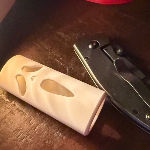 BIC Scream Lighter Case like new