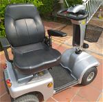Ηλεκτρικό αμαξίδιο για ηλικιωμένους ή για άτομα με κινητικά προβλήματα