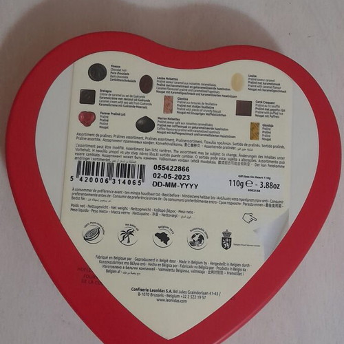 Leonidas Maître Chocolatier Heart-Shaped Metal Box like new