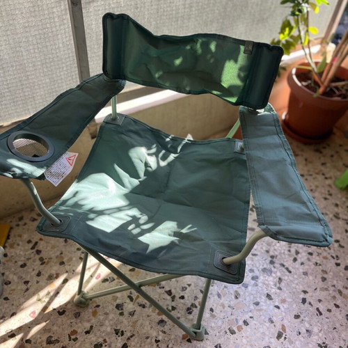 Quechua folding beach chair like new