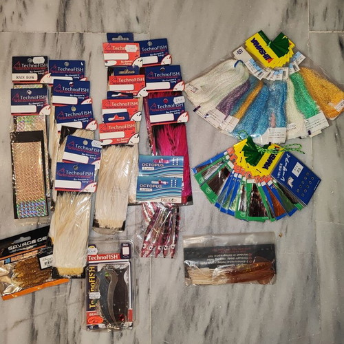 Artificial fishing lures new condition