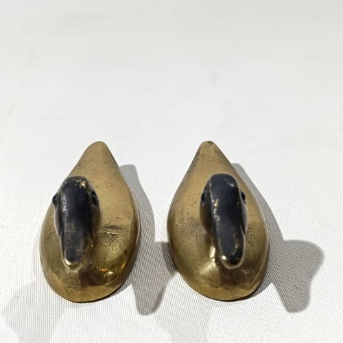 Solid brass decorative items used, set of 2 pieces