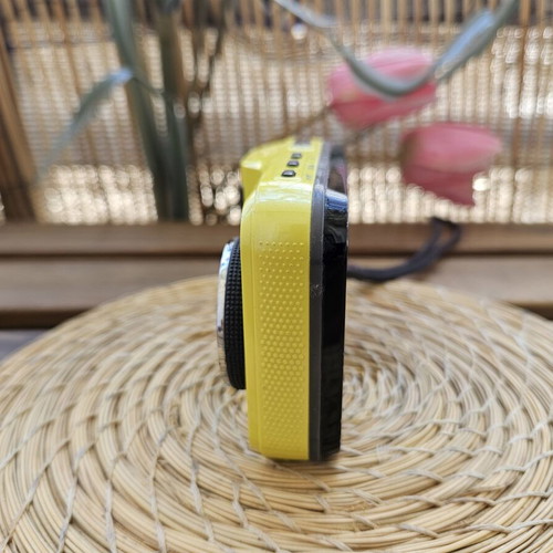 Kodak EasyShare Sport C123 digital camera, yellow, 12MP, waterproof