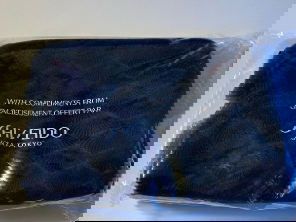 Νεσεσέρ SHISEIDO