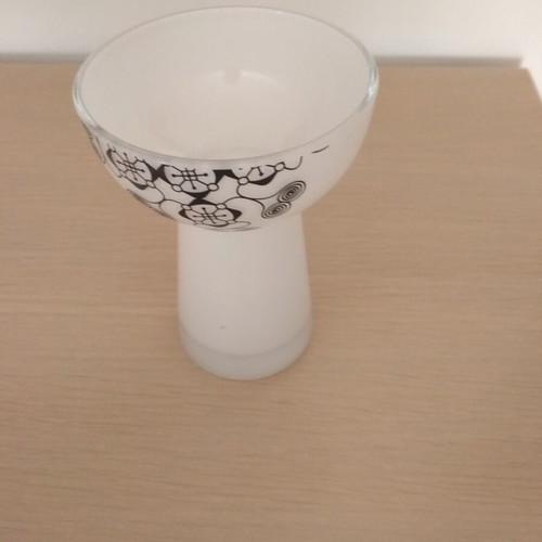 IKEA decorative vase vintage, like new, white milk glass with black patterns