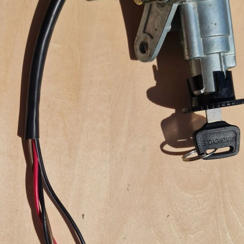 Kawasaki Kaze R W Standard Steering Lock used with 2 keys
