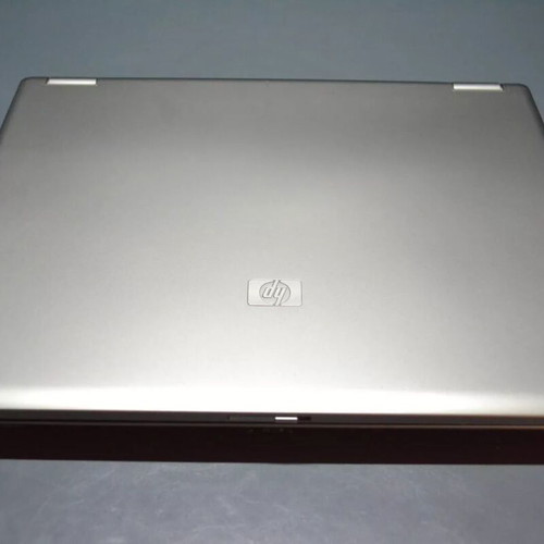 HP Compaq 6730b laptop used with Windows 8.1 and power supply
