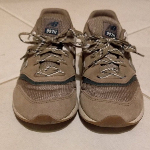 New Balance 997H women's athletic shoes like new, size 37