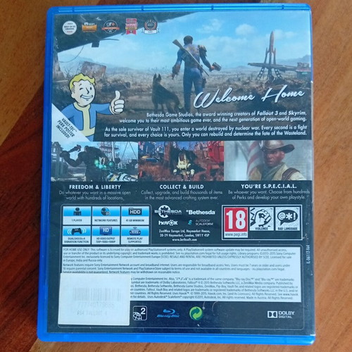 Fallout 4 PS4 game used, 2016 Bethesda