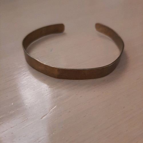 Metal cuff bracelet like new