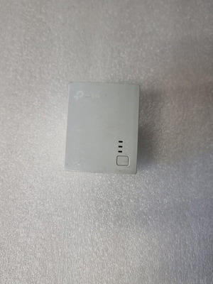 TP-Link Powerline TL-PA4010 AV600 like new