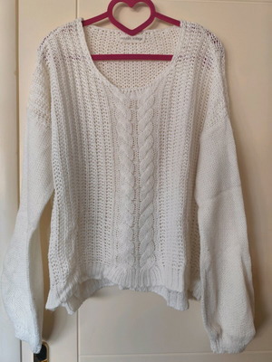 Moutaki Knit white pullover one size like new