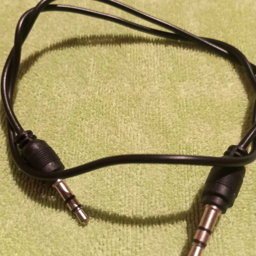 AUX audio cable jack 3.5mm 0.5m like new