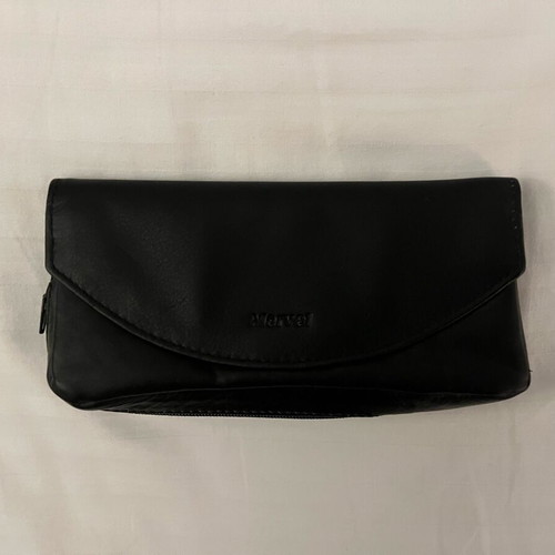 Marvel pipe tobacco pouch like new, black leather