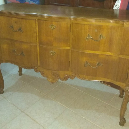 Buffet from 1950 like new with dimensions 1.48x0.49x0.98