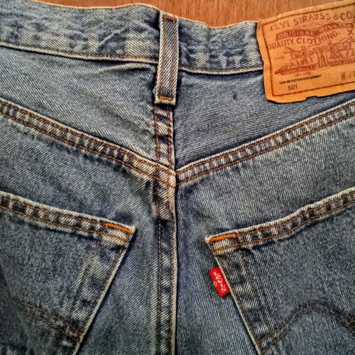 Levi's 501 jeans W30-L32 like new, blue, button fly