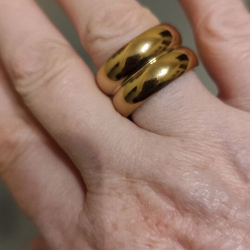 Gold ring stainless steel new, size 9