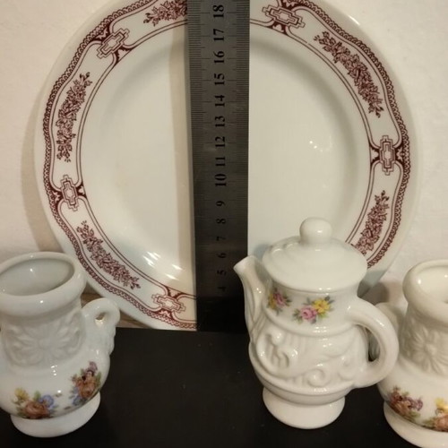 Miniature porcelain jars set like new, pack of 7 pieces