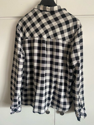 Bershka women's checked shirt like new, size M, black and white