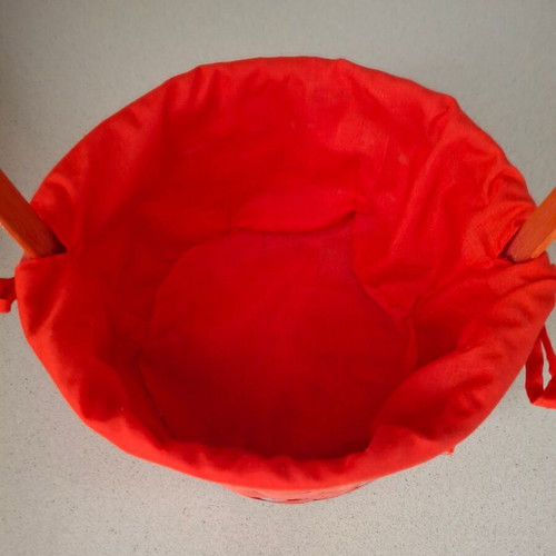 Wicker basket like new, diameter 17cm