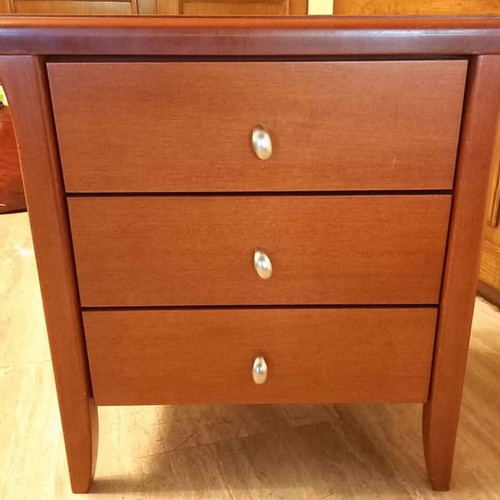 Dresser with mirror and 2 handmade nightstands like new