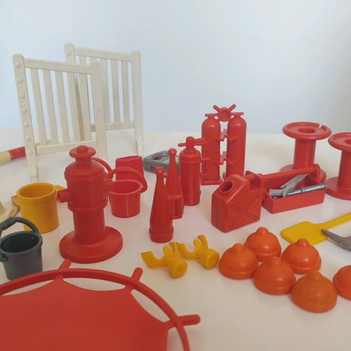 Playmobil firefighters, traffic police and paramedics figures like new, 80s-90s