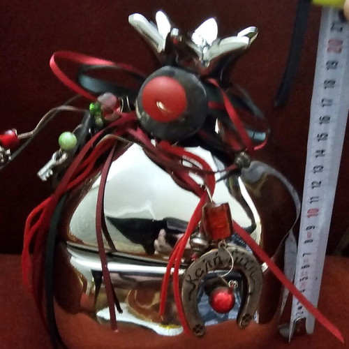 Silver pomegranate like new