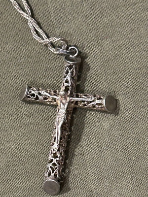 Vintage silver filigree cross with 925 silver chain, used