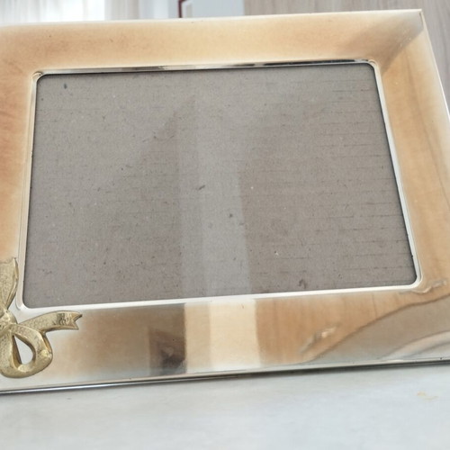 Set of 2 Premium Metal Photo Frames with Gold Bows like new