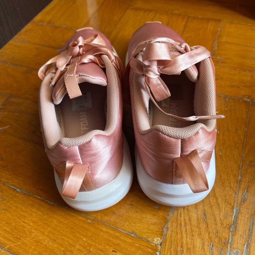 Puma satin sneakers used, size 36, dusky pink with ribbons
