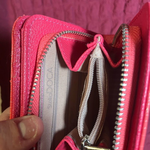 Doca wallet refurbished, pink