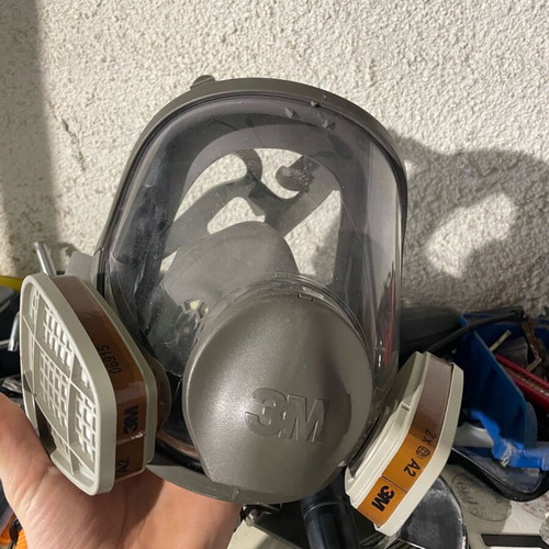 3M6800 mask like new