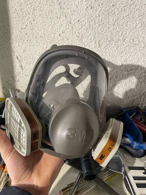 3M6800 mask like new