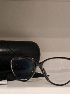 Chanel γυναικεία πρωτότυπα οπτικά γυαλιά μεταχειρισμένα, μοντέλο cat-eye, καφέ
