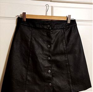 H&M Divided Ψηλόμεση μαύρη φούστα από δερματίνη με κουμπιά, no 36