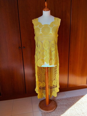 Knitted asymmetrical blouse like new, yellow, size L