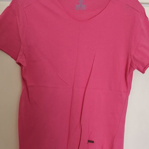 Men's blouses pack of 4 used, V-neck, colors white black purple pink, size Large
