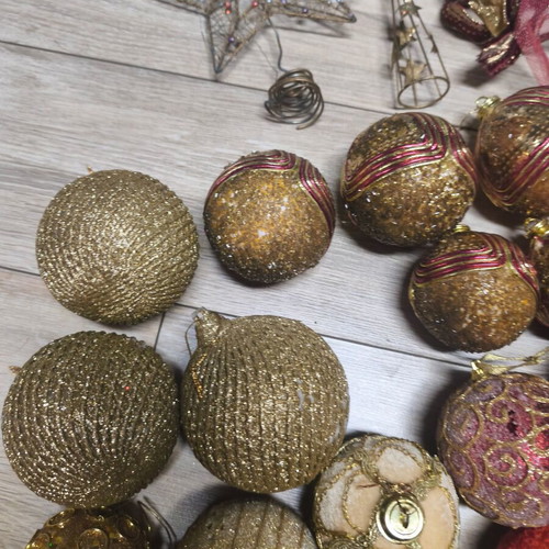 Christmas ornaments used in golden shades