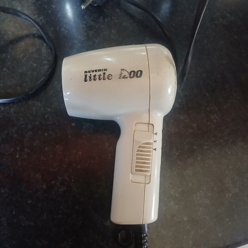 Travel hair dryer